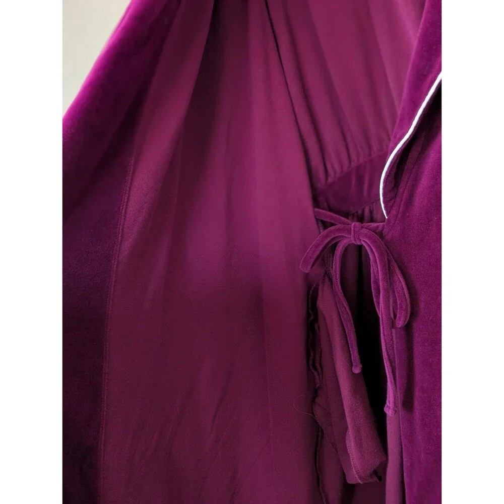 VTG Eileen West Velour Long Robe Womens Large Maroon Belted Stretch Back Lounge